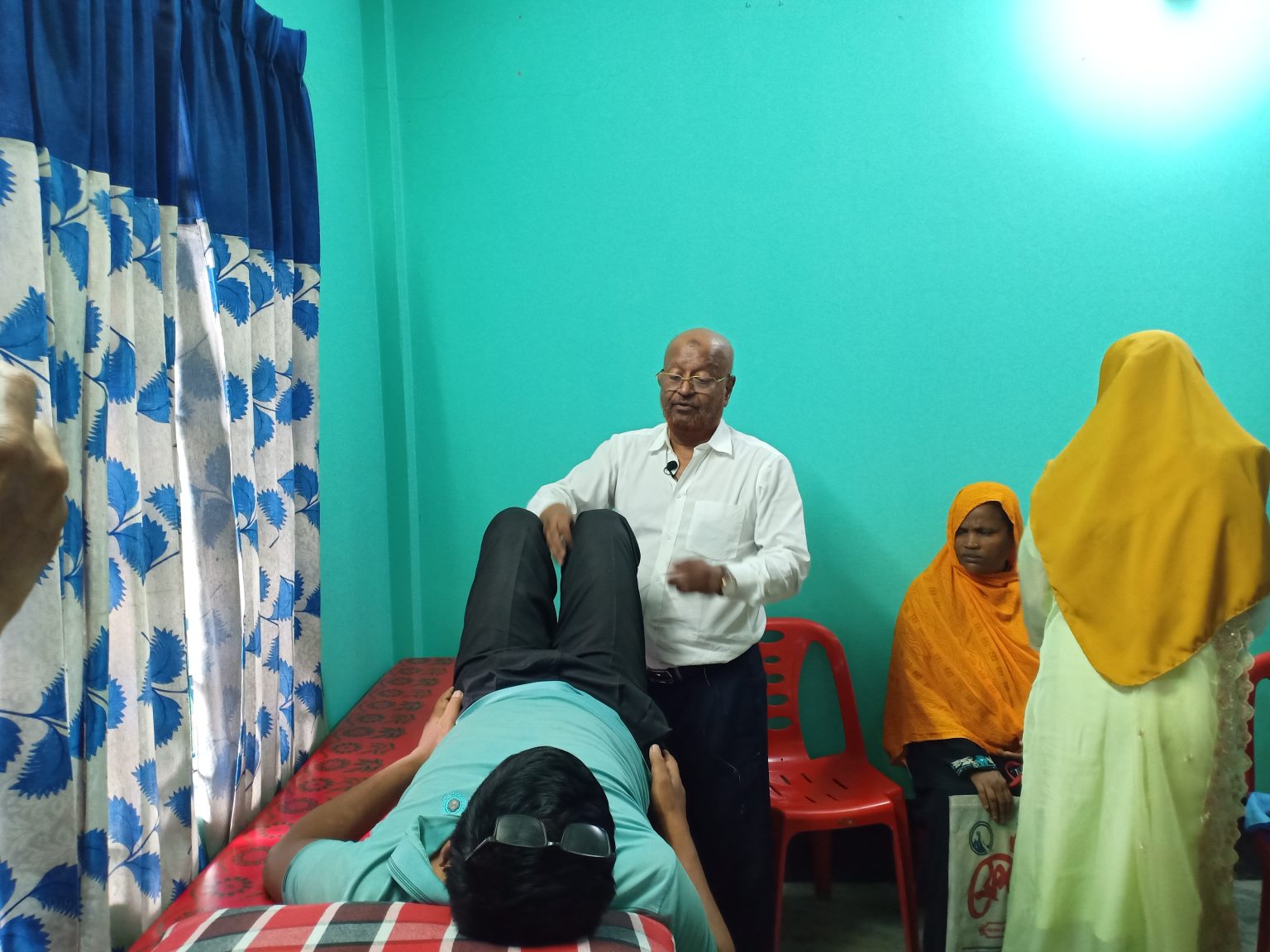 প্রফেসর ডা. আলতাফ সরকার : একজন মানবতার ফেরিওয়ালা